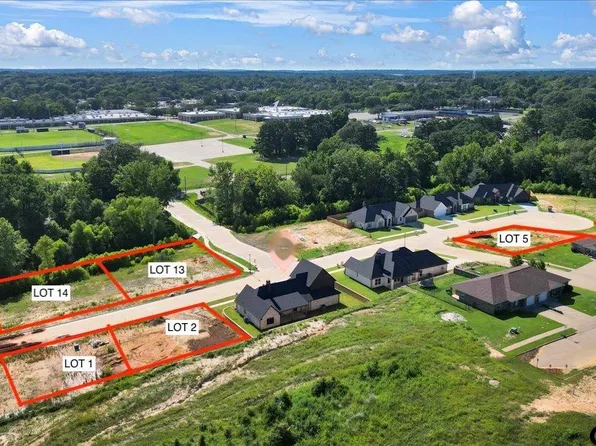 1004 Mallard Dr, Lindale, TX 75771