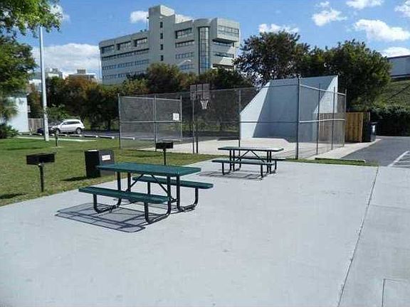 5th image of 9631 SW 77th Ave APT 305C