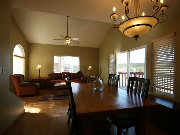 1812 Hillsview Dr, Rapid City, SD 57702