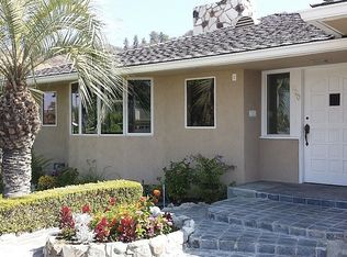 1220 N Bel Aire Dr, Burbank, CA 91504