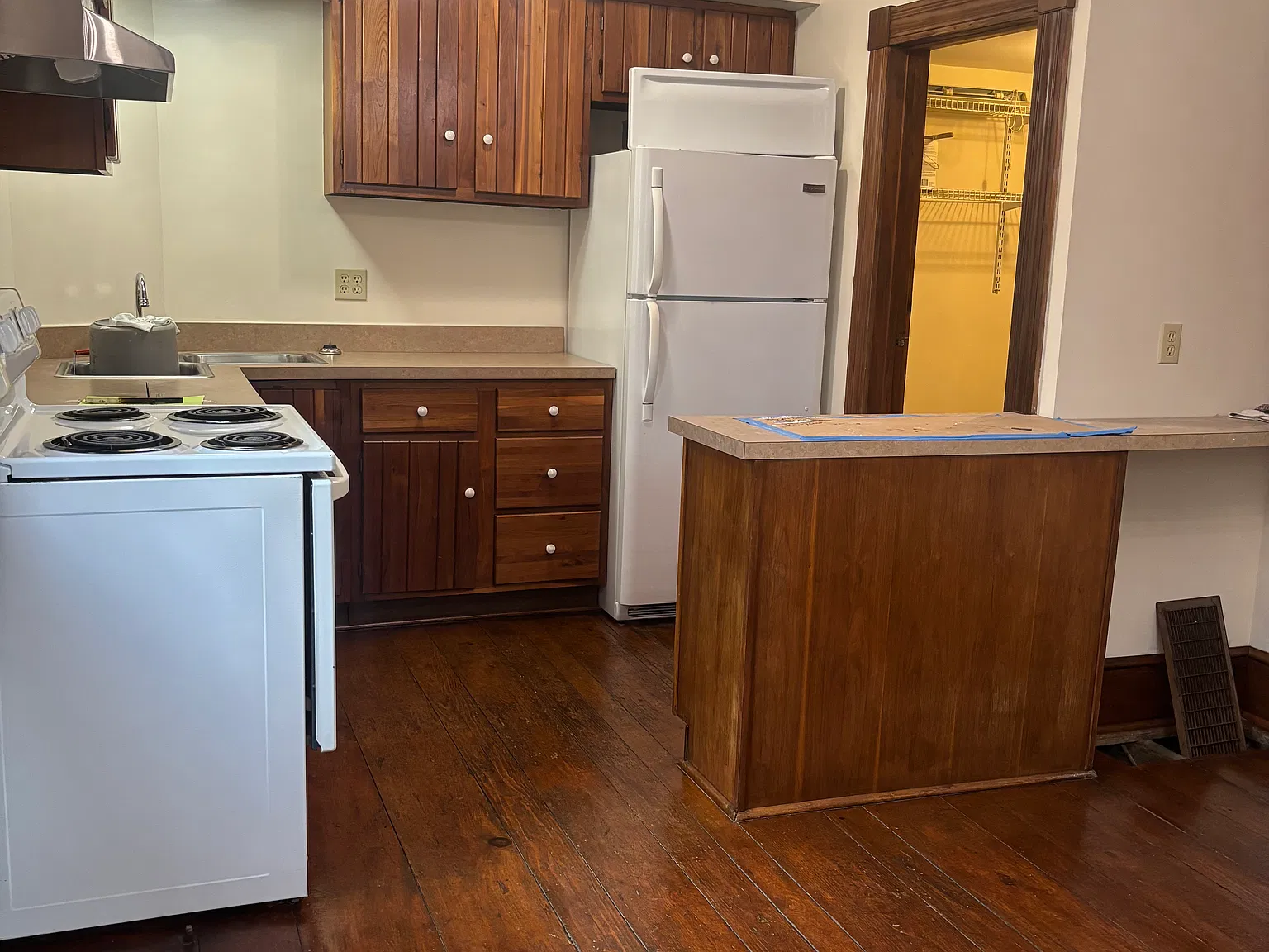 2 bed, $1,150 — Photo 4