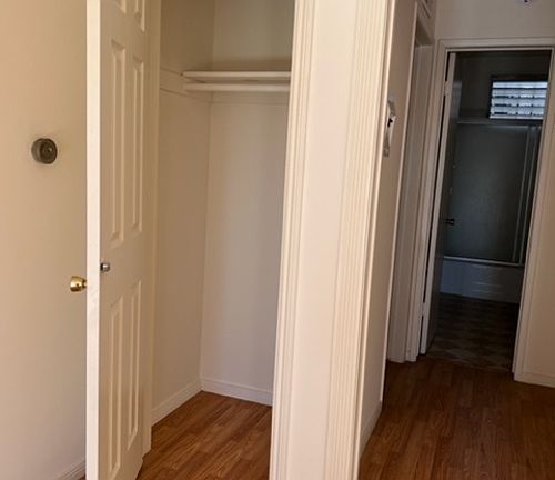 3rd image of 3557 Mentone Ave APT 4