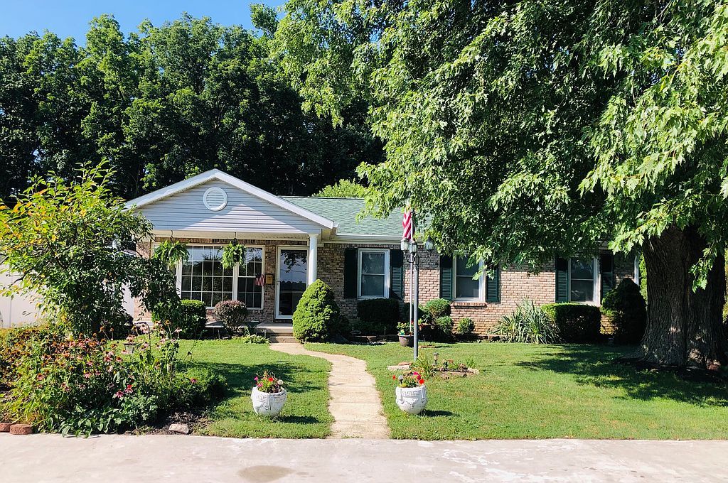 679 E Indiana Ave - Property Image