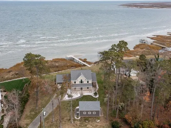 198 Beach Rd, Poquoson, VA 23662