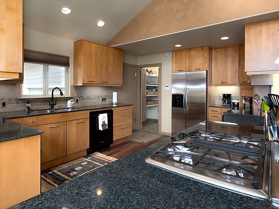 Large Kitchen with good flow
