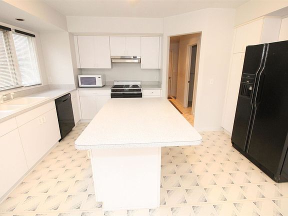 4th image of 14540 Ashton Dr