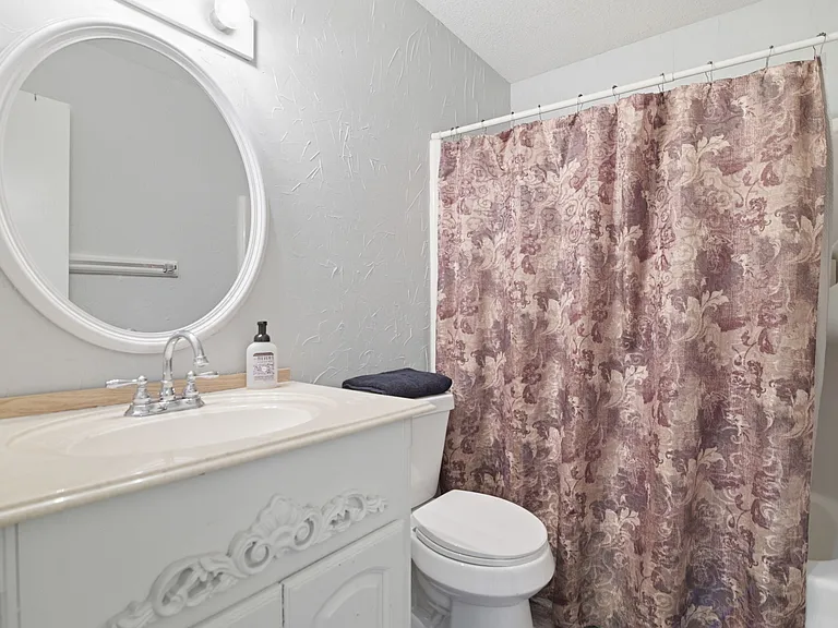 701 Oakland Hills Ln — Photo 16