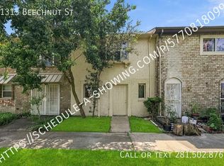 11315 Beechnut St, Houston, TX 77072