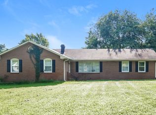 5234 Swiss Air Dr, Murfreesboro, TN 37129