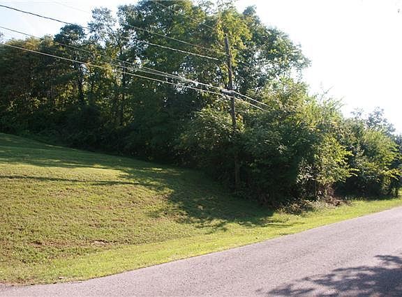 5th image of 33 Jeffery Dr