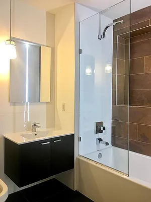 Rented by Manhattan Management LLC | media 60