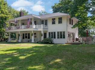 38004 Ridge Rd, Willoughby, OH 44094