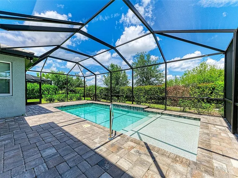 4745 Antrim Dr — Photo 77