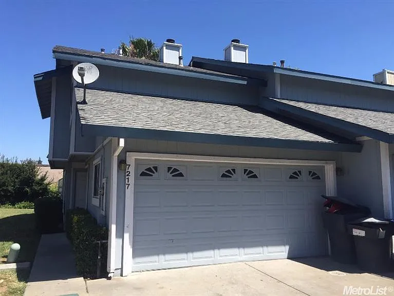 7217 Kallie Kay Ln photo 1