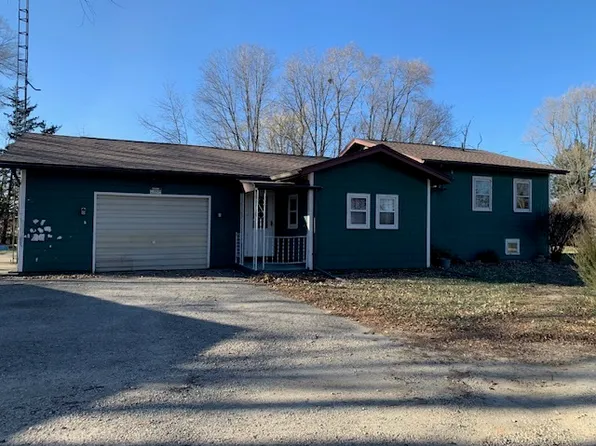 1108 N 29th Rd, Ottawa, IL 61350