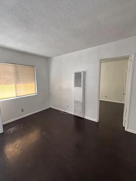 1 bed, 500 sqft, $1,550 — Photo 2