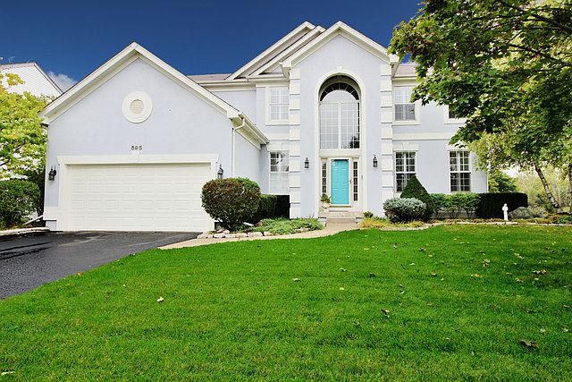 1st image of 595 Amherst Dr