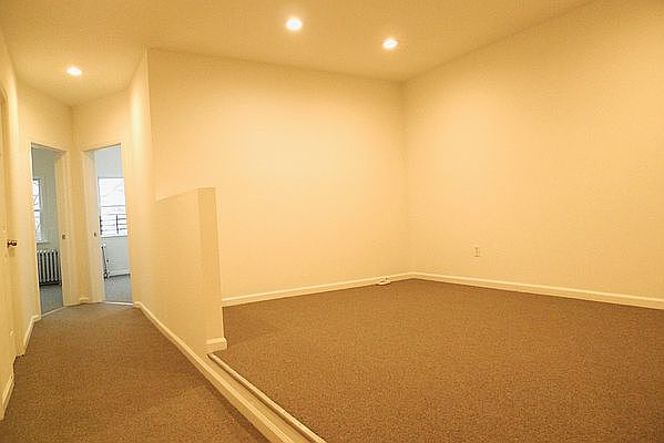 1st image of 33-53 Vernon Blvd #C