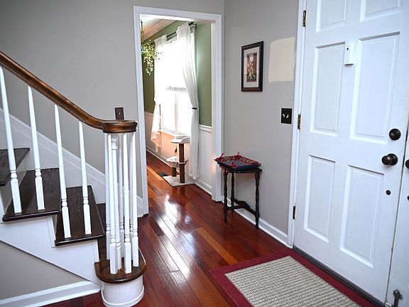 5th image of 1751 Lake Wood Cir