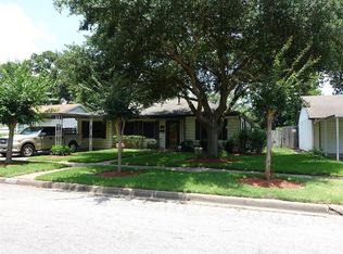 7515 Hereford St, Houston, TX 77087