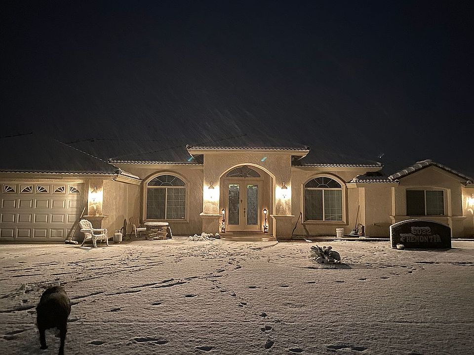 First snowfall of the year.