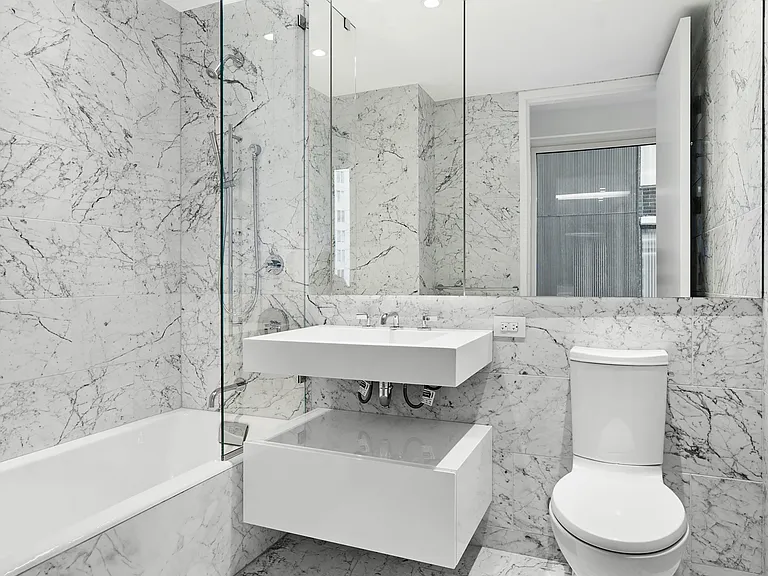 15 W 61st St #9E — Photo 5