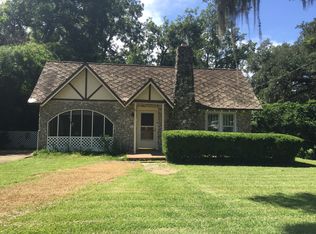 4465 Putnam St, Marianna, FL 32446