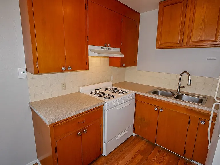 2835 Polk Ave — Photo 11
