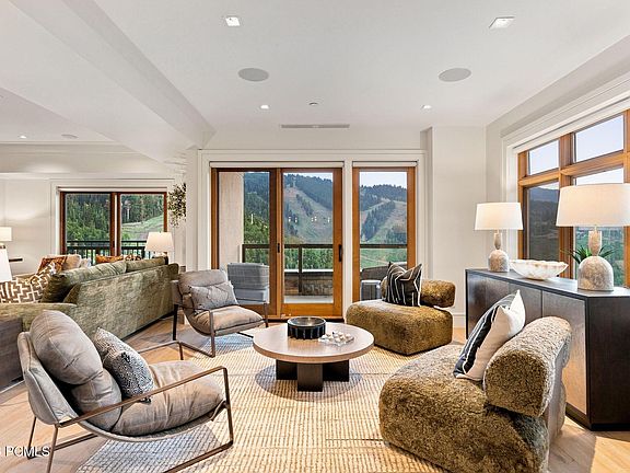3rd image of 2300 Deer Valley Dr S #808