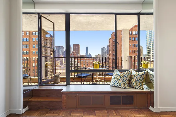 Sold by Stribling | media 1