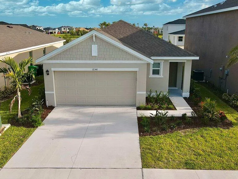 12341 SW Nettuno Way — Photo 2