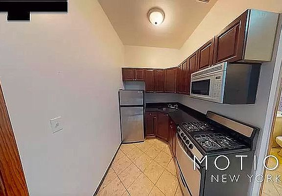 4th image of 1264 Lexington Ave APT 7S