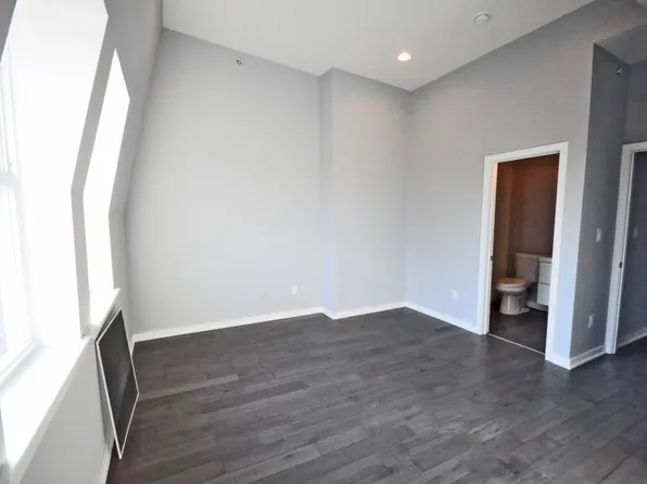 4049 Spring Garden St, Philadelphia, PA