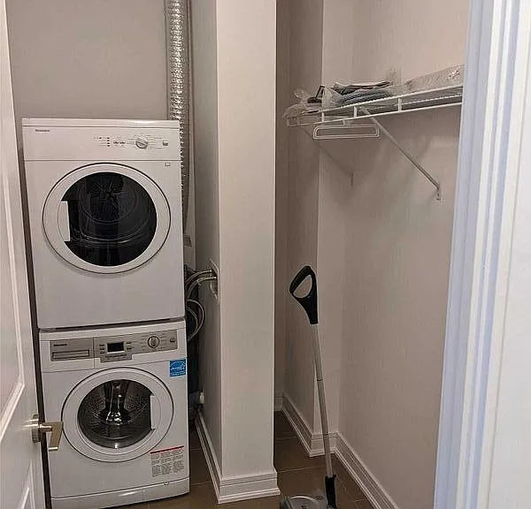 9205 Yonge St #1008 — Photo 13
