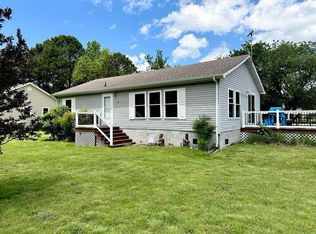 7 Switch Bridge Rd, Wachapreague, VA 23480