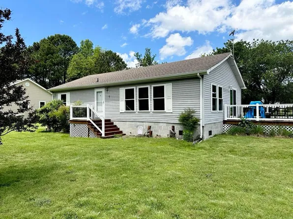 7 Switch Bridge Rd, Wachapreague, VA 23480