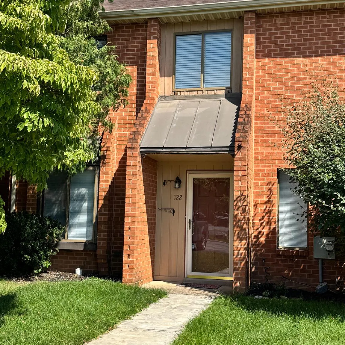 2 bed, 2.5 bath, 1760 sqft, $2,395 — Photo 1