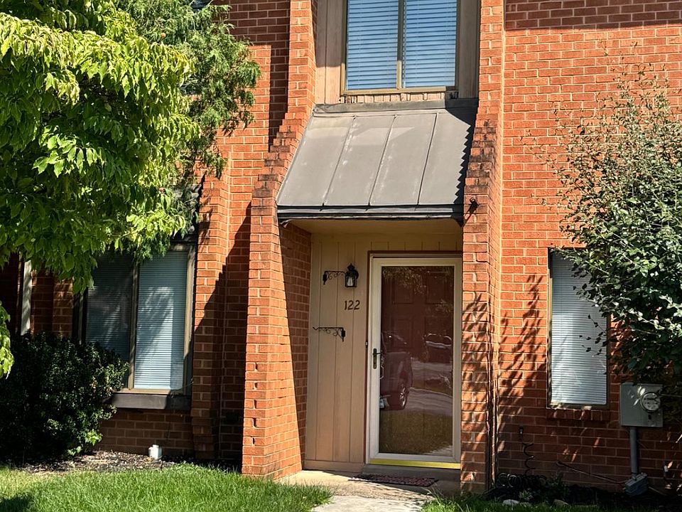1st image of 122 Caernarvon Ct