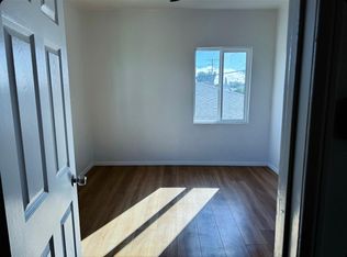 704 N Acacia Ave, Compton, CA 90220