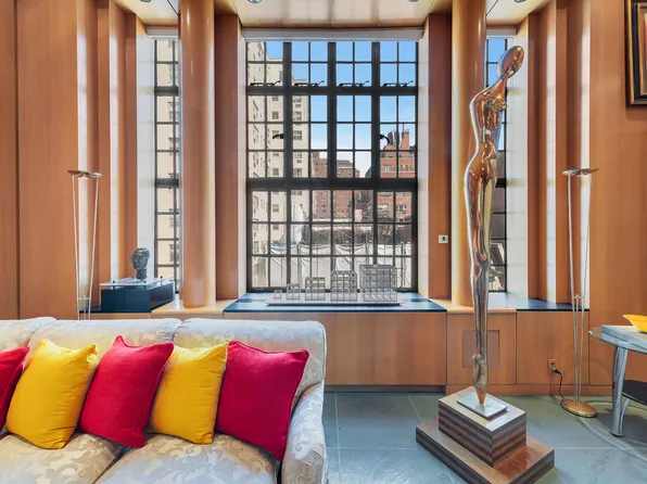 50 East 77th Street image 2 of 13