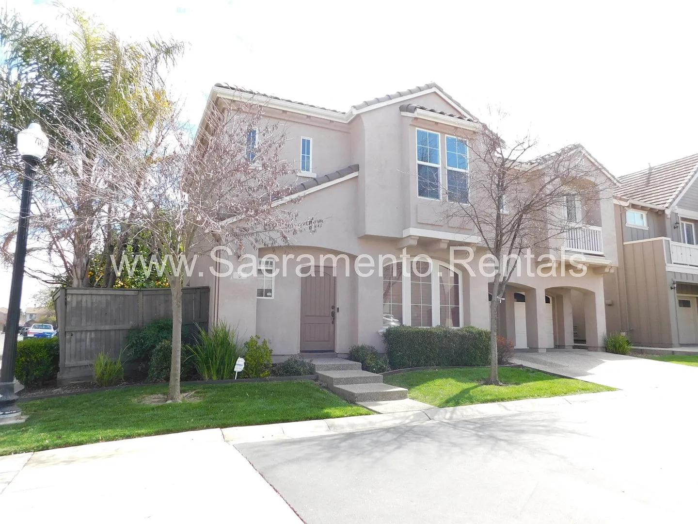 5 Deer Path Pl photo 1