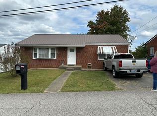 1301 Patterson St, Flatwoods, KY 41139