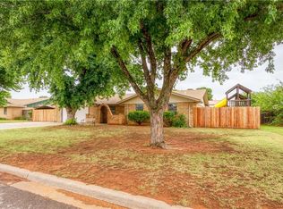 1002 Lera Ln, Elk City, OK 73644