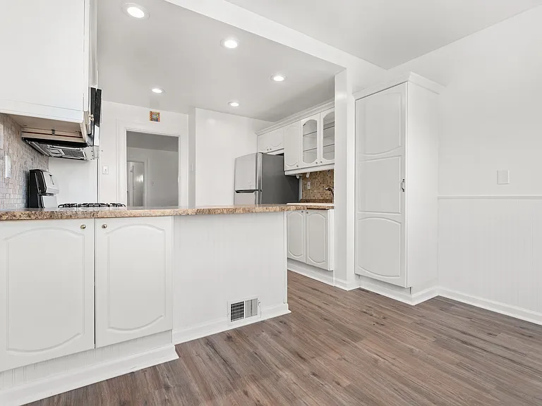 1043 Mount Oliver St — Photo 15