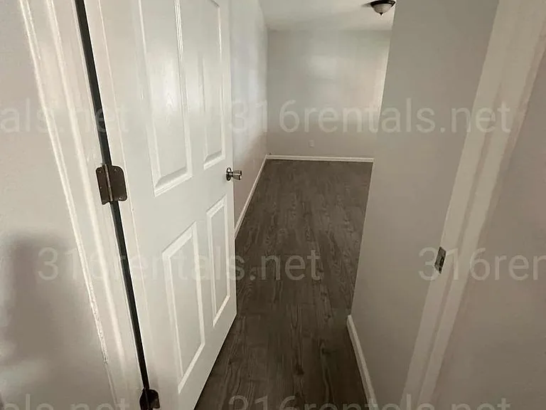 3352 N Park Pl — Photo 9