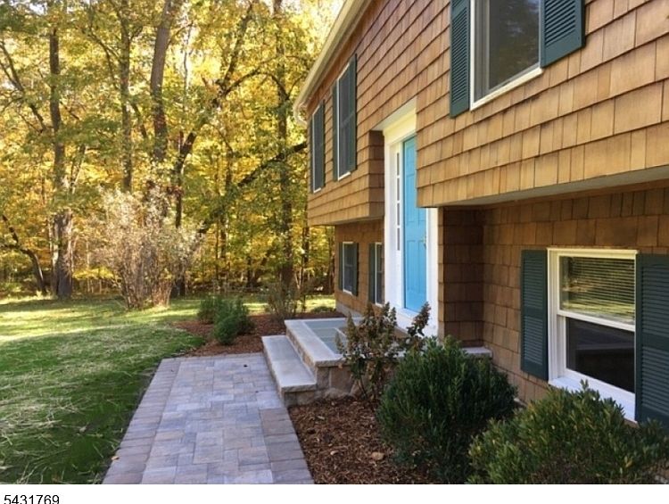 1st image of 67 River Rd