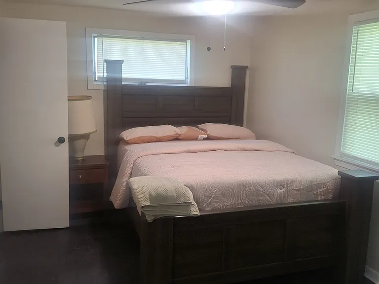 1495 Beach Ave — Photo 23