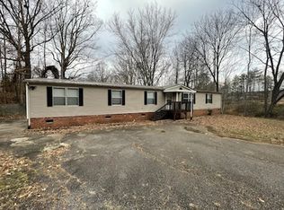 810 Kathy Dr NE, Connelly Springs, NC 28612