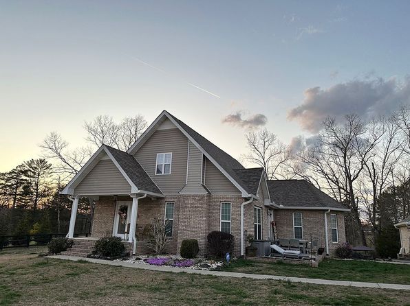 90 Howington Ln