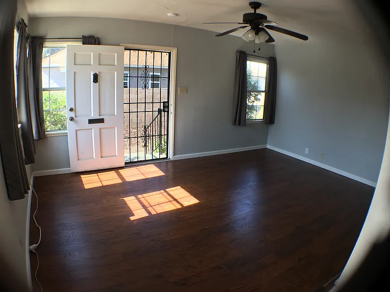 2530 Termino Ave — Photo 1
